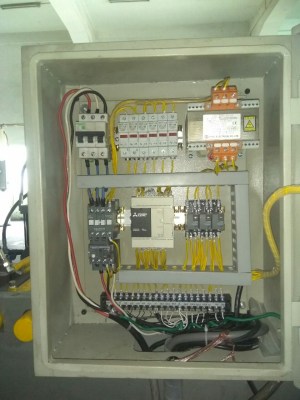 Tủ điện điều khiển - Công Ty TNHH Sản Xuất Nhật Lợi